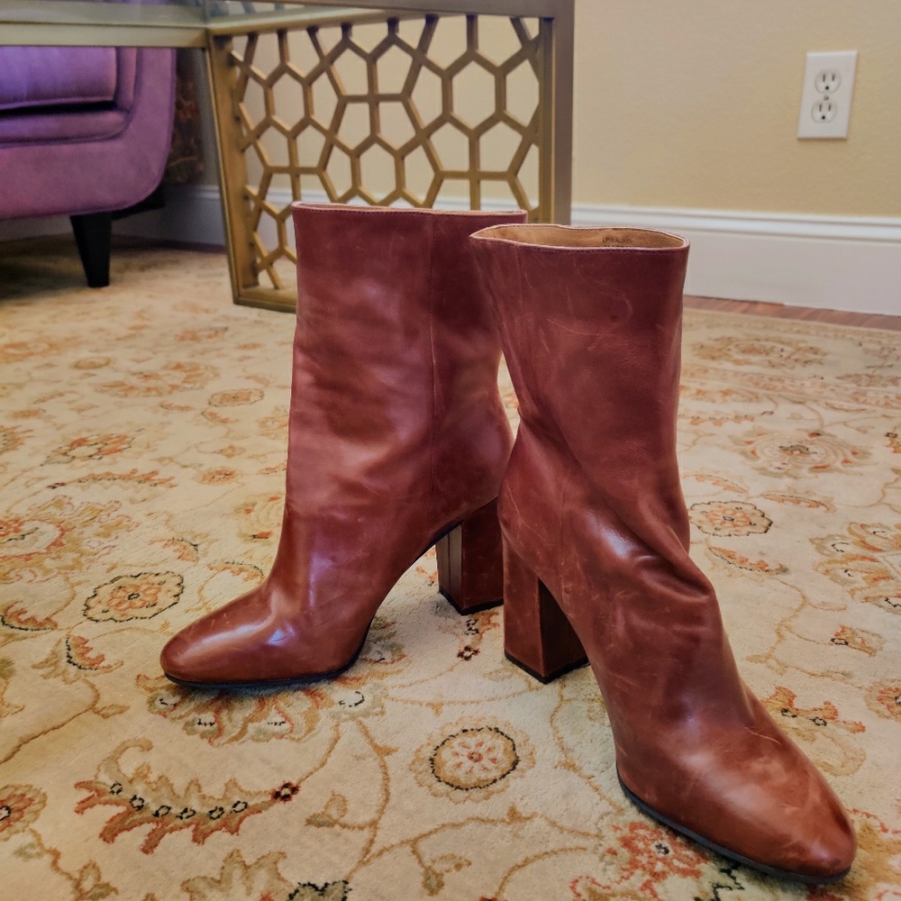 Lucky brand Carmel leather boots size 8